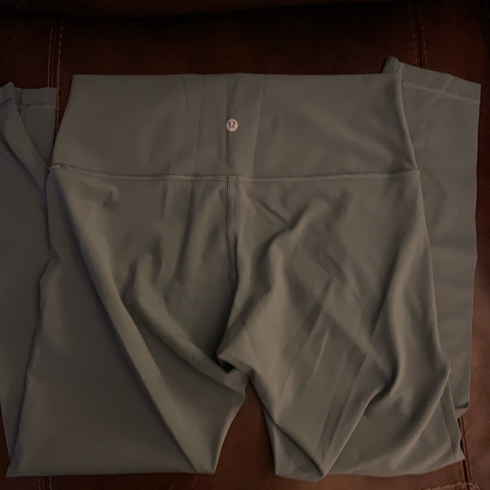 Lululemon Wunder Under 7/8 Luon